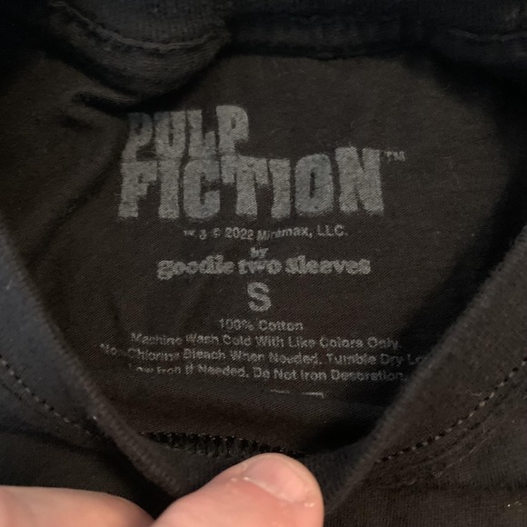 Pulp Fiction Shirt Mens Small Goodie Two Sleeves Movie Tee 2022 Dance Scene - Picture 3 of 7